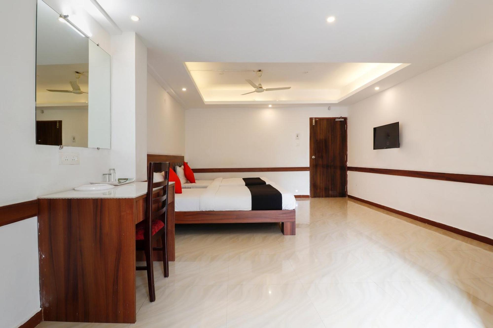 Capital O Sai Arya Residency Hotel Mangalore Exterior foto